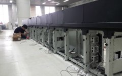 為什么操作臺必須具備線纜管理系統？