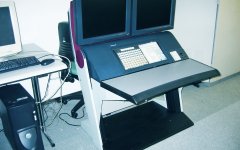 煤礦調度室調度臺主要管什么？